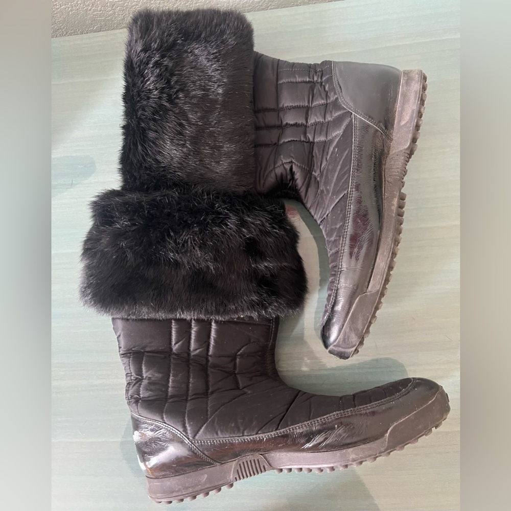 Gucci Hysteria Rabbit Fur Snow Boots - Picture 9 of 12
